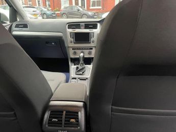 Volkswagen Golf 1.6 TDI BlueMotion Tech Match Edition Hatchback 5dr Diesel DSG E