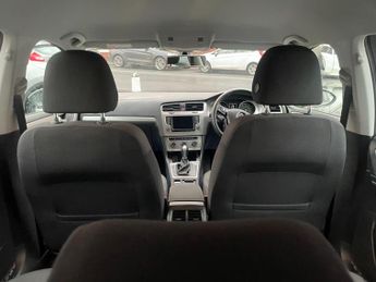 Volkswagen Golf 1.6 TDI BlueMotion Tech Match Edition Hatchback 5dr Diesel DSG E