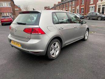 Volkswagen Golf 1.6 TDI BlueMotion Tech Match Edition Hatchback 5dr Diesel DSG E