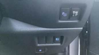 Toyota C-HR 1.8 VVT-h Design CVT Euro 6 (s/s) 5dr