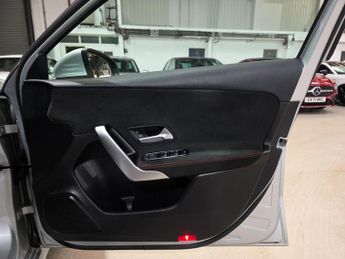 Mercedes-Benz A Class 1.3 A200 AMG Line 7G-DCT Euro 6 (s/s) 5dr