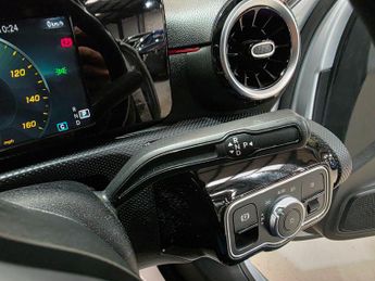 Mercedes-Benz A Class 1.3 A200 AMG Line 7G-DCT Euro 6 (s/s) 5dr