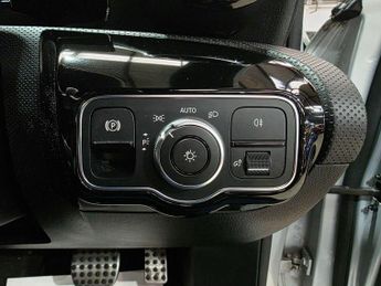 Mercedes-Benz A Class 1.3 A200 AMG Line 7G-DCT Euro 6 (s/s) 5dr