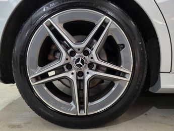 Mercedes-Benz A Class 1.3 A200 AMG Line 7G-DCT Euro 6 (s/s) 5dr