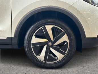 MG MG ZS 51.1kWh Trophy Connect Auto 5dr