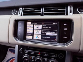 Land Rover Range Rover 3.0 TD V6 Vogue SE Auto 4WD Euro 5 (s/s) 5dr