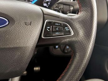 Ford Kuga 2.0 TDCi ST-Line SUV 5dr Diesel Powershift Euro 6 (120 ps)