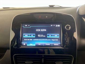 Renault Clio 0.9 TCe Iconic Hatchback 5dr Petrol Manual Euro 6 (s/s) (90 ps)