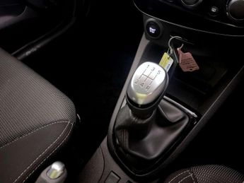 Renault Clio 0.9 TCe Iconic Hatchback 5dr Petrol Manual Euro 6 (s/s) (90 ps)