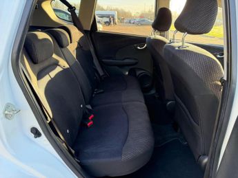 Honda Jazz 1.4 i-VTEC ES Plus CVT Euro 5 5dr