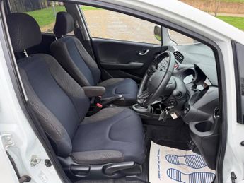 Honda Jazz 1.4 i-VTEC ES Plus CVT Euro 5 5dr