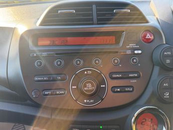 Honda Jazz 1.4 i-VTEC ES Plus CVT Euro 5 5dr