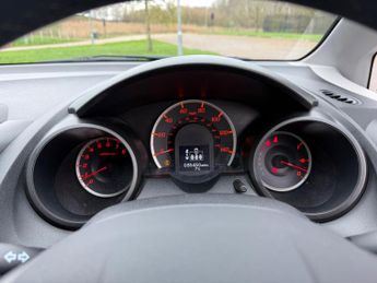 Honda Jazz 1.4 i-VTEC ES Plus CVT Euro 5 5dr