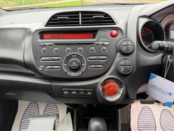 Honda Jazz 1.4 i-VTEC ES Plus CVT Euro 5 5dr