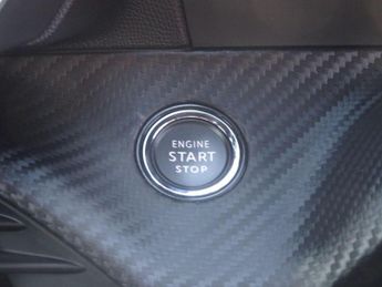 Peugeot 2008 1.2 PureTech Allure Premium + EAT Euro 6 (s/s) 5dr