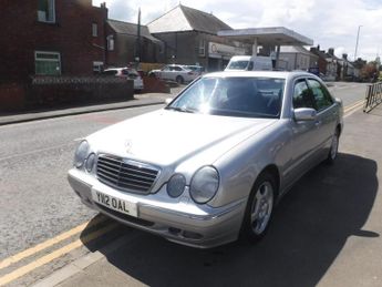 Mercedes-Benz E Class 3.2 E320 CDI Avantgarde 4dr