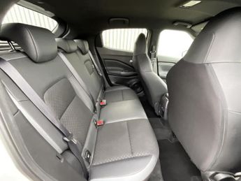 Nissan Juke N-CONNECTA HEV CVT