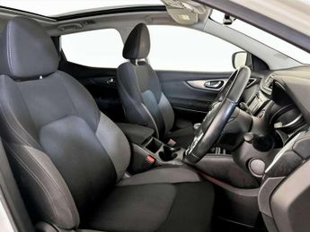 Nissan Qashqai 1.2 DIG-T N-Connecta SUV 5dr Petrol Manual Euro 6 (s/s) (115 ps)