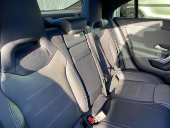 Mercedes-Benz CLA 1.3 CLA250e 15.6kWh AMG Line (Premium Plus) Coupe 8G-DCT Euro 6 