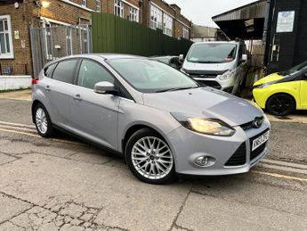 Ford Focus 1.0T EcoBoost Zetec Euro 5 (s/s) 5dr