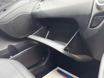 Hyundai ix35 2.0 CRDi Premium Auto 4WD Euro 5 5dr