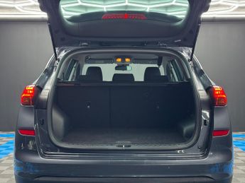 Hyundai TUCSON 1.6 CRDi MHEV SE Nav DCT Euro 6 (s/s) 5dr