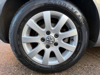 Volkswagen Golf 1.6 FSI SE 5dr