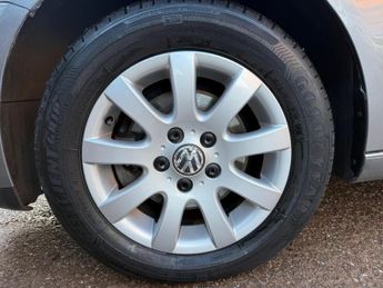 Volkswagen Golf 1.6 FSI SE 5dr