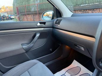 Volkswagen Golf 1.6 FSI SE 5dr