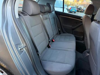 Volkswagen Golf 1.6 FSI SE 5dr