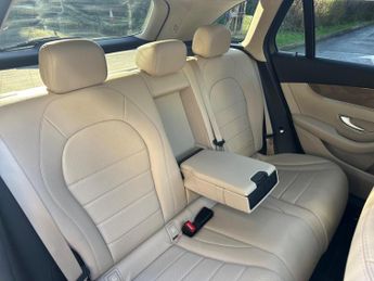 Mercedes-Benz GLC 2.1 GLC250d Sport (Premium) G-Tronic 4MATIC Euro 6 (s/s) 5dr