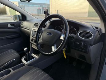 Ford Focus 1.6 Style 5dr