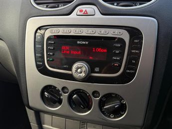 Ford Focus 1.6 Style 5dr