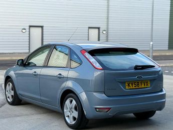 Ford Focus 1.6 Style 5dr