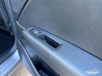 Renault Captur 1.6 E-TECH 9.8kWh techno Auto Euro 6 (s/s) 5dr