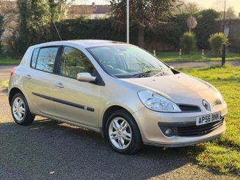 Renault Clio 1.6 VVT Privilege 5dr