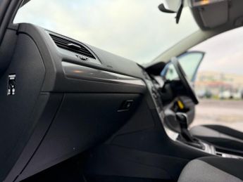 Volkswagen Golf 1.2 TSI BlueMotion Tech S DSG Euro 5 (s/s) 5dr