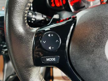 Toyota AYGO 1.0 VVT-i x-cite x-shift Euro 5 5dr Euro 5