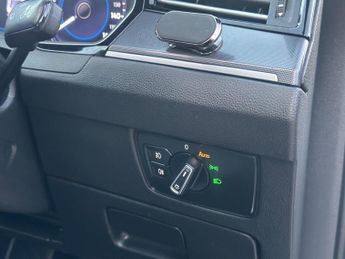 Volkswagen Passat 2.0 BiTDI BlueMotion Tech R-Line DSG 4Motion Euro 6 (s/s) 4dr