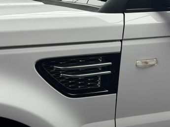 Land Rover Range Rover Sport 3.0 SD V6 HSE Black Auto 4WD Euro 5 5dr