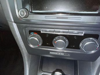 Volkswagen Golf 1.6 TDI SE DSG Euro 5 5dr