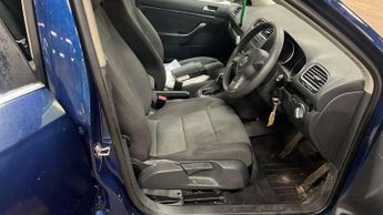 Volkswagen Golf 1.6 TDI SE DSG Euro 5 5dr