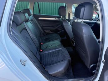 Volkswagen Passat 2.0 TDI BlueMotion Tech GT DSG Euro 6 (s/s) 5dr