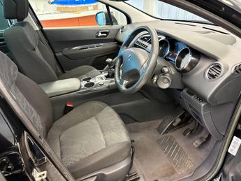 Peugeot 3008 1.6 HDi Exclusive Euro 5 5dr