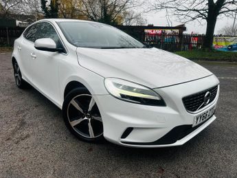 Volvo V40 2.0 T2 R-Design Hatchback 5dr Petrol Manual Euro 6 (s/s) (122 ps