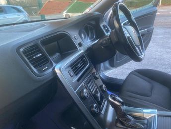 Volvo V60 1.6 D2 SE Powershift Euro 5 (s/s) 5dr