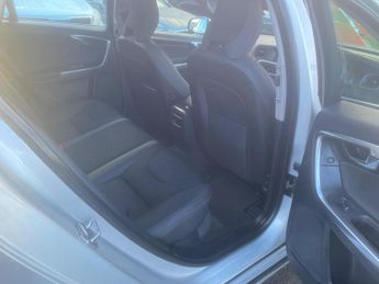 Volvo V60 1.6 D2 SE Powershift Euro 5 (s/s) 5dr