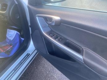 Volvo V60 1.6 D2 SE Powershift Euro 5 (s/s) 5dr