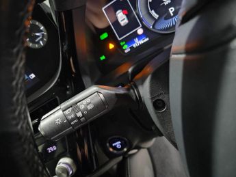 Lexus ES 2.5 300h E-CVT Euro 6 (s/s) 4dr