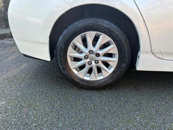 Toyota Prius 1.8 VVT-h CVT Euro 5 (s/s) 5dr